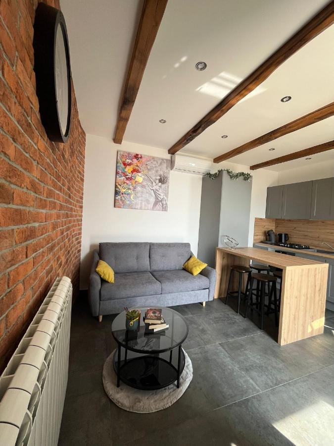 Apartman Sara S Pogledom Na More Lovran Εξωτερικό φωτογραφία
